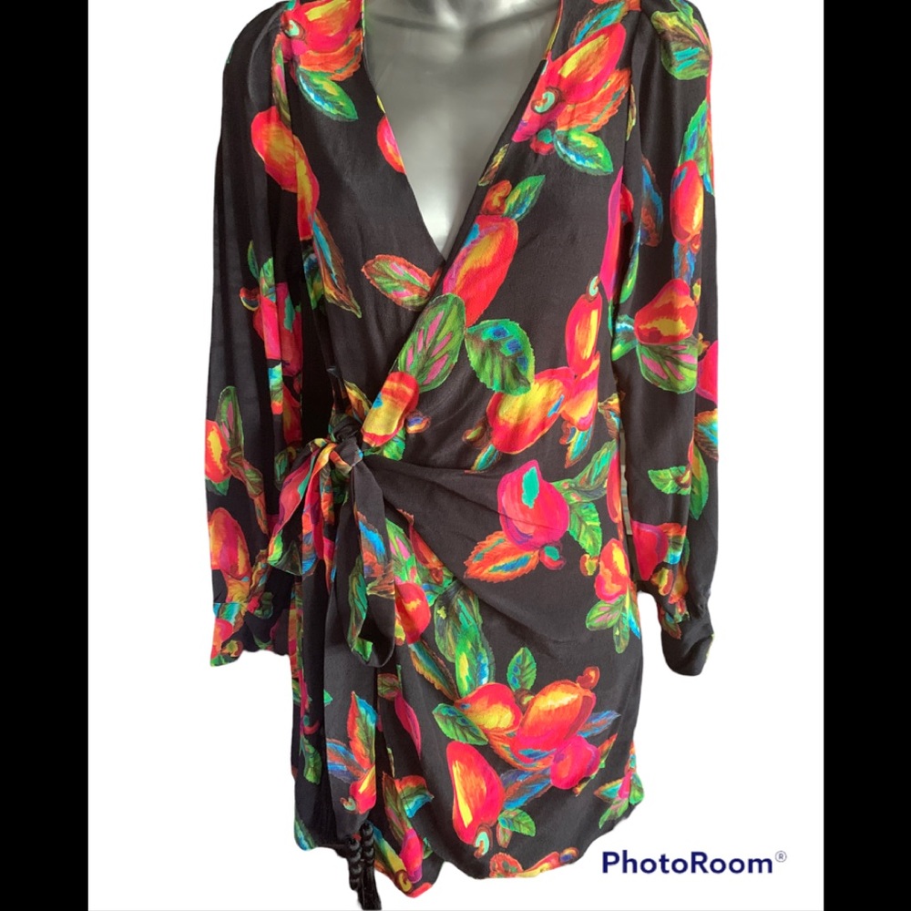 Farm Rio long sleeved wrap romper NWT sz Xs